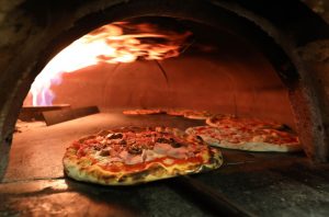 Best 5 Pizzerias in Naples