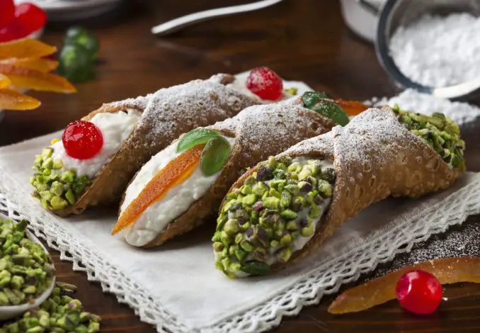 Sicilian Cannoli