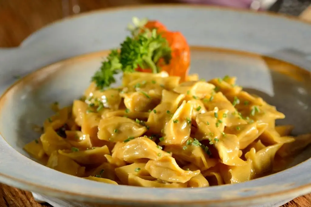 Agnolotti dal Plin in Salsa di Arrosto