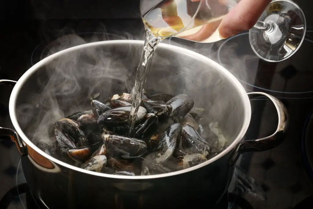 Mussels With White Wine