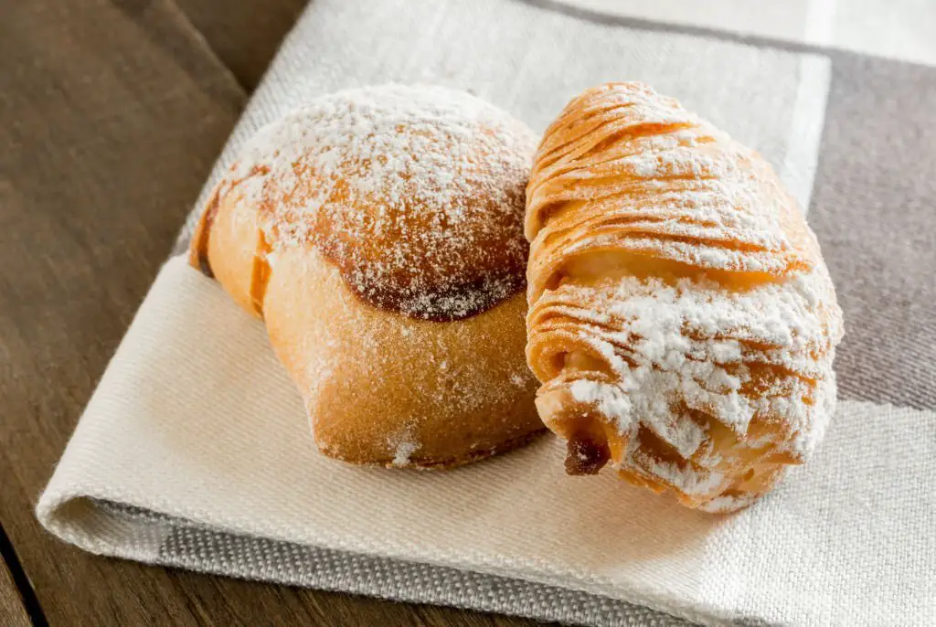 Neapolitan Sfogliatella